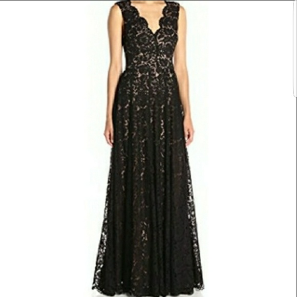 Vera Wang Dresses & Skirts - Gorgeous black lace fit and flare evening gown
